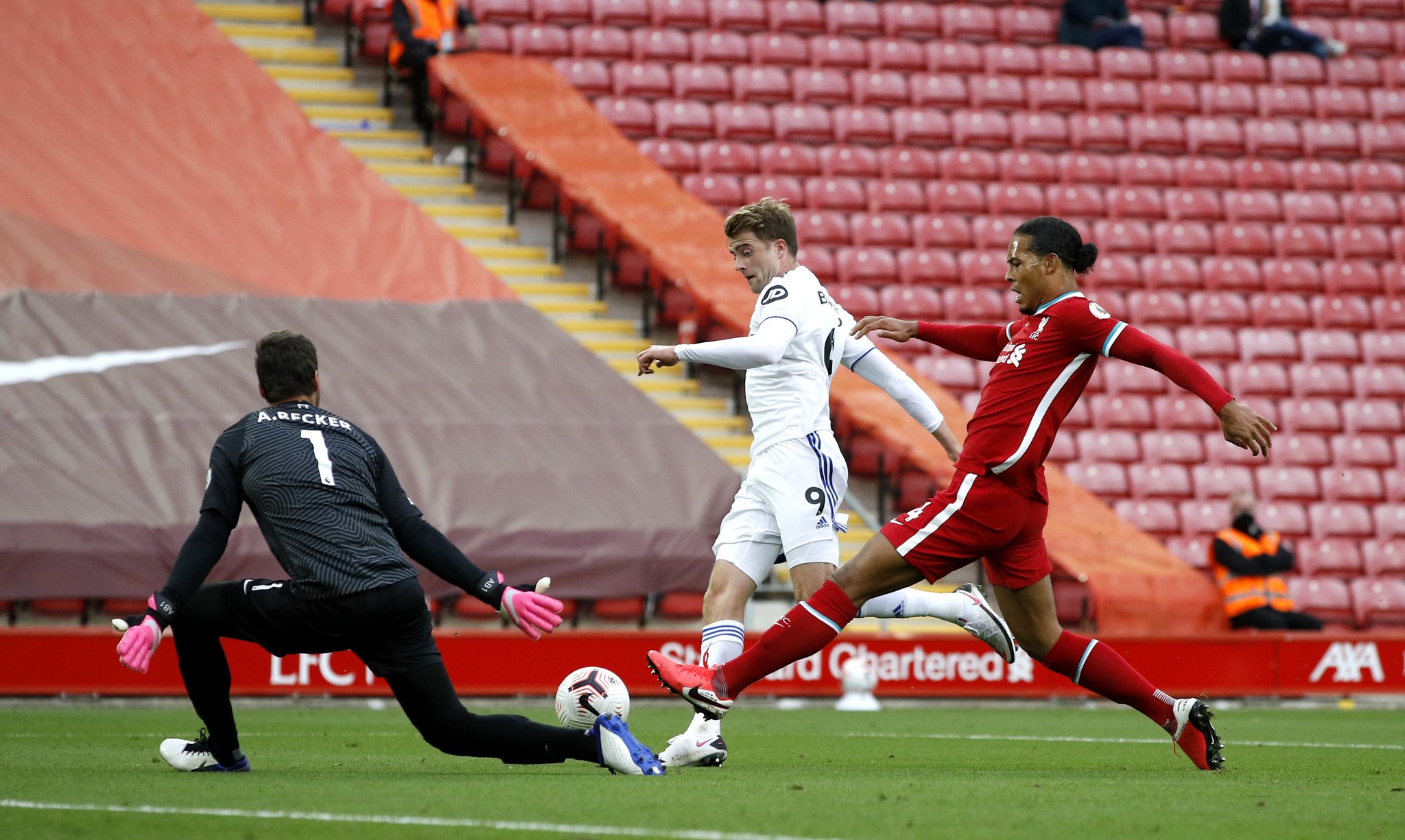 曾多次让强 曾多次让强